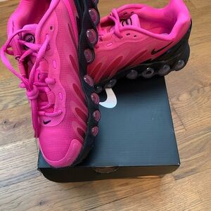 Nike Air Max DN8 Sneakers